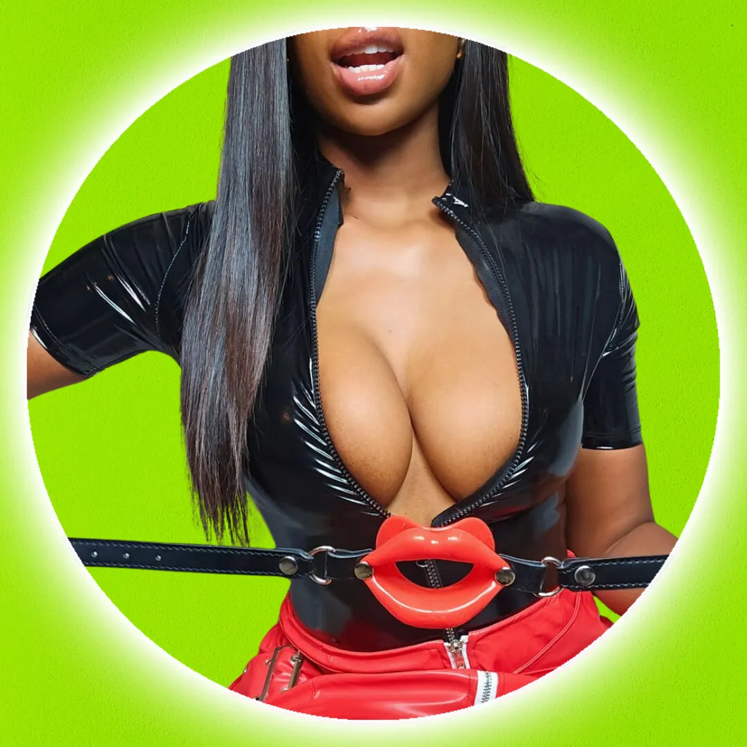 🟢𝐌𝐄𝐍𝐂𝐑𝐔𝐒𝐇𝐄𝐑🟢